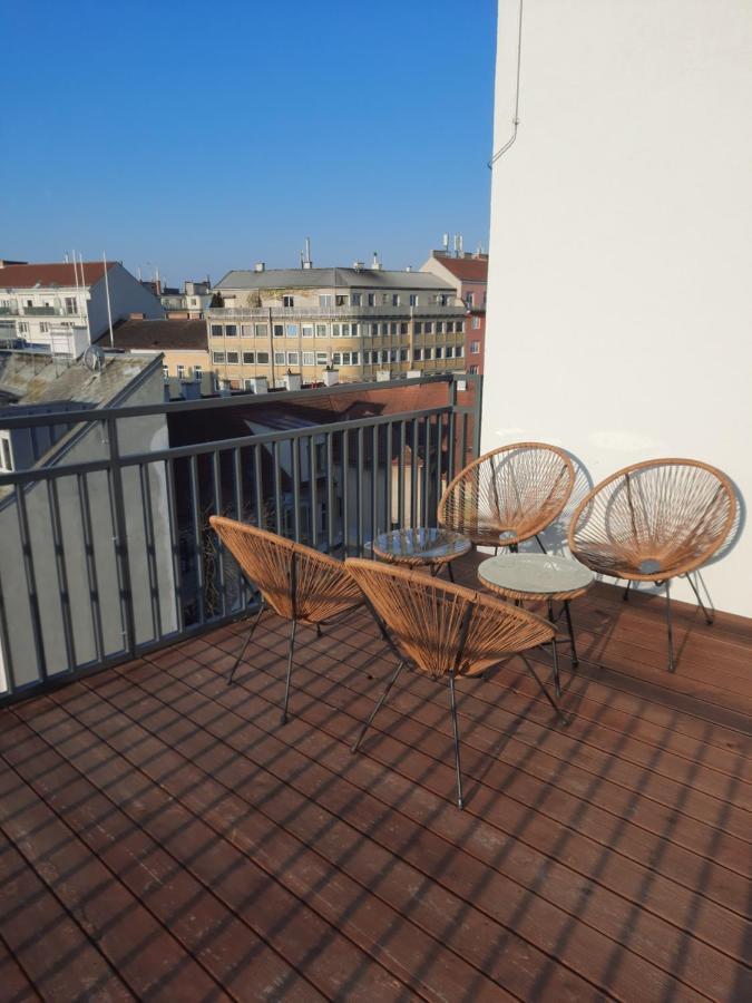 Skysuite Holiday Home Wenen Buitenkant foto