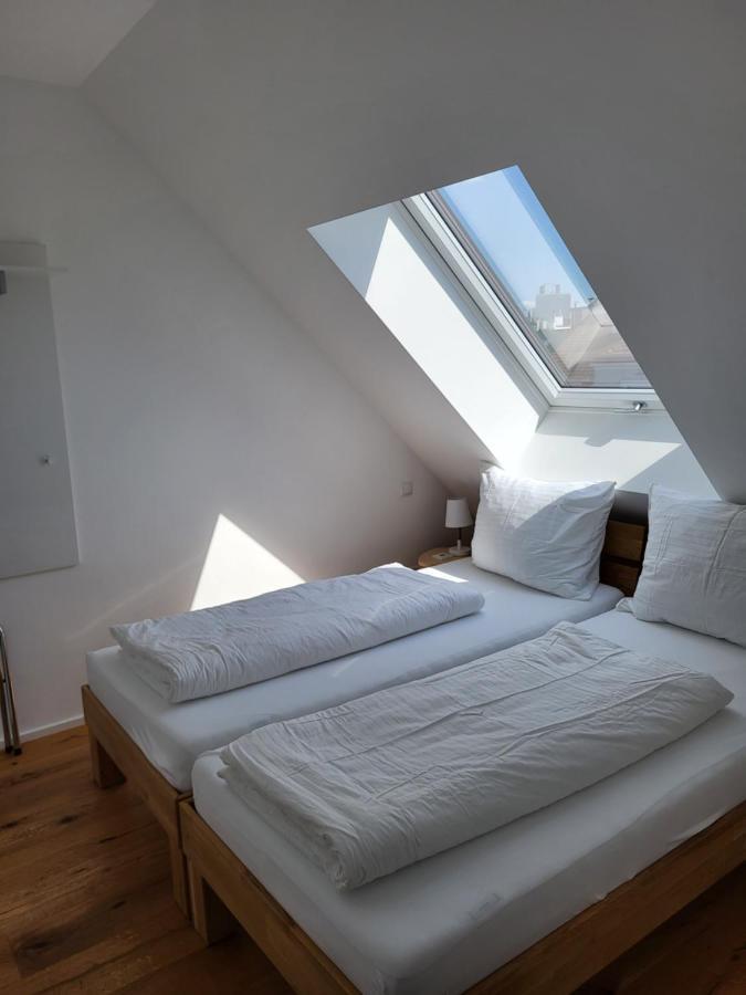 Skysuite Holiday Home Wenen Buitenkant foto